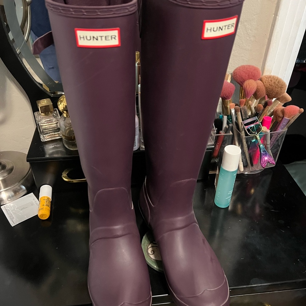 Hunter Deep Purple rain boots